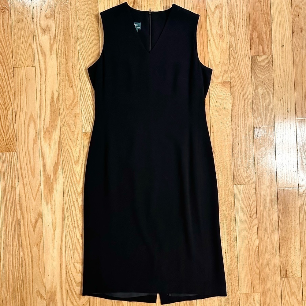 Lauren Ralph Lauren Classic Black Dress Knee Length Lined Sleeveless V-neck Sz 6